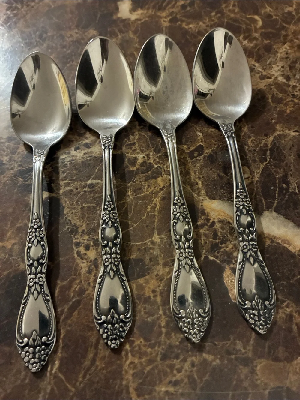 Oneida Huntington Floral-Handle Teaspoon Set of 4